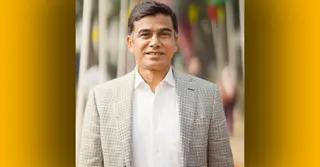 ‘স্বপ্ন ছুঁয়ে’ কেবিনেটে আজাদ